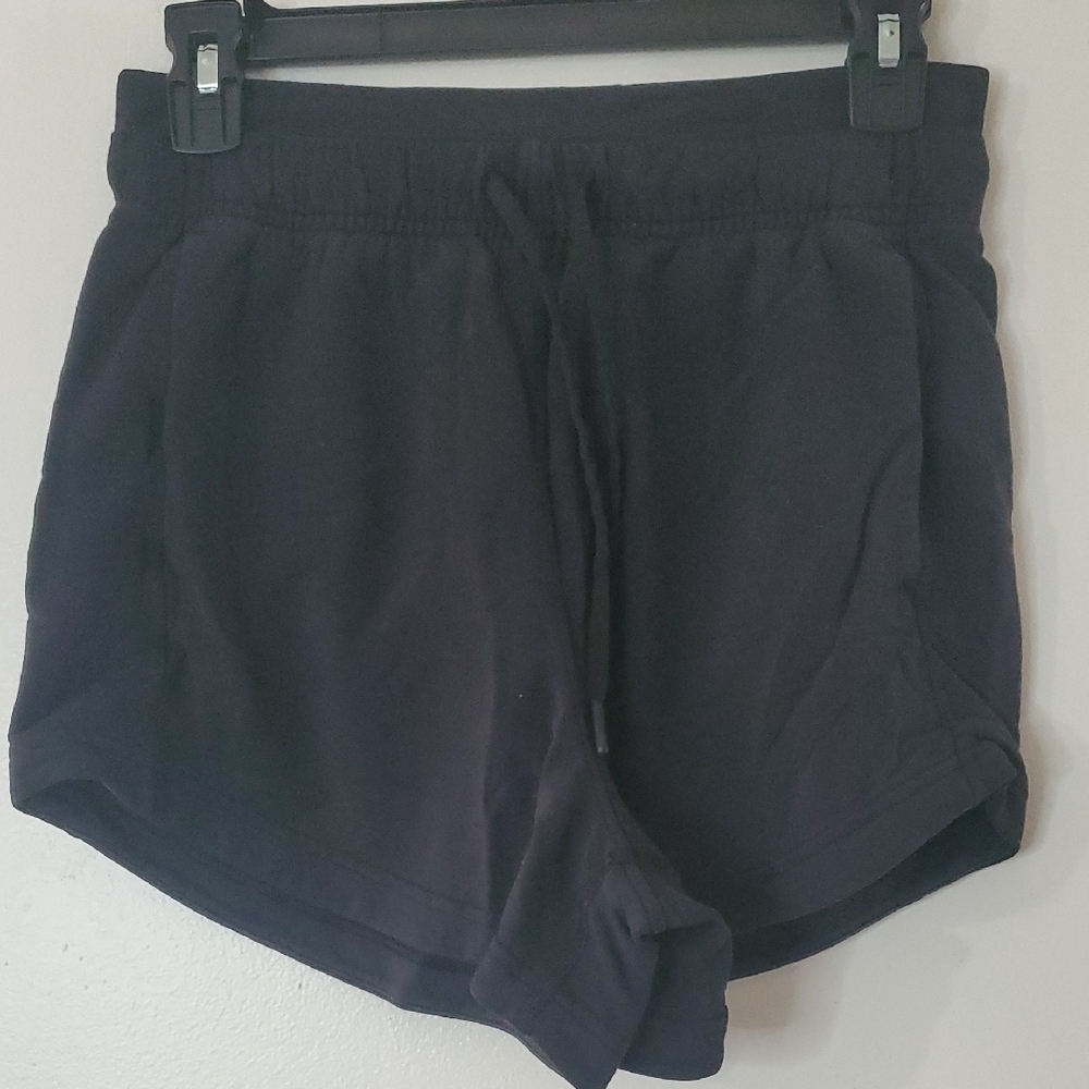 Lululemon Womens Black Soft Stretchy Shorts Size 4 Drawstring Pockets Lounge